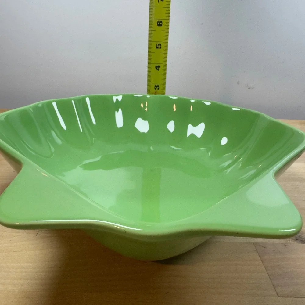 RARE Pfaltzgraff Green Seashell Ceramic Serving Bowl Coastal Beach Decor 10.5 In